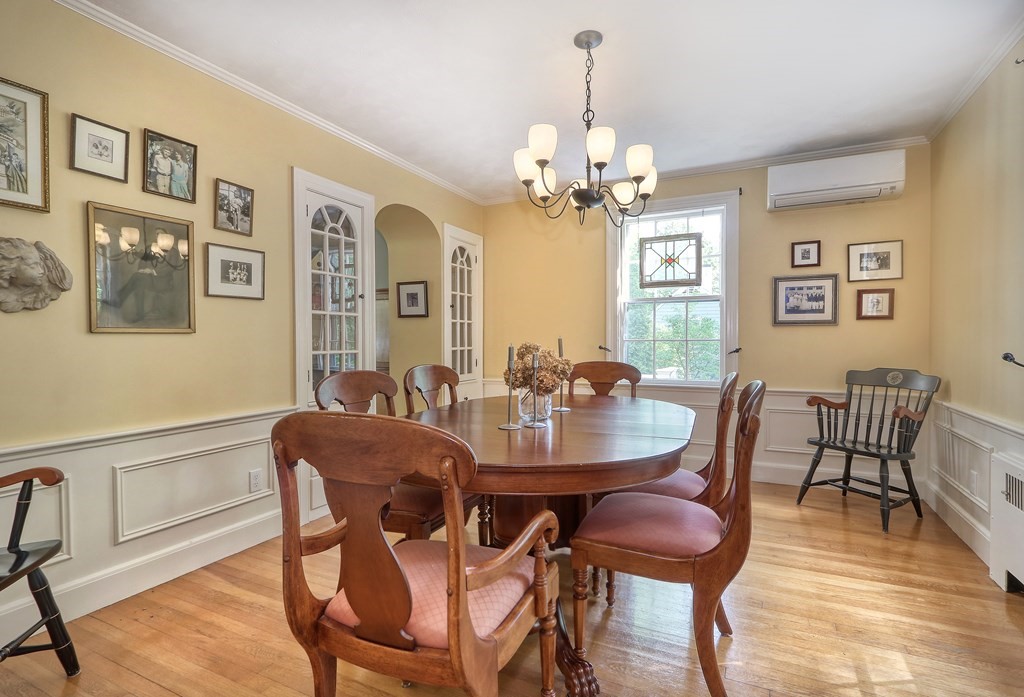 26 Standish Road Melrose, MA 02176 - Photo 14 of 36