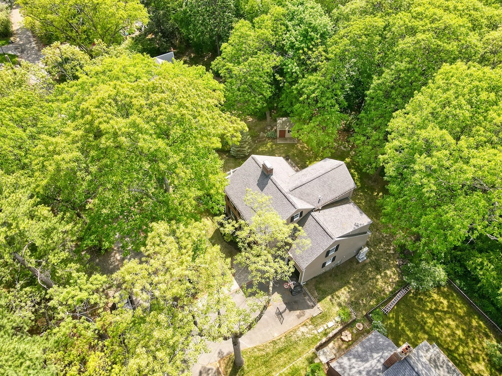 26 Standish Road Melrose, MA 02176 - Photo 2 of 36