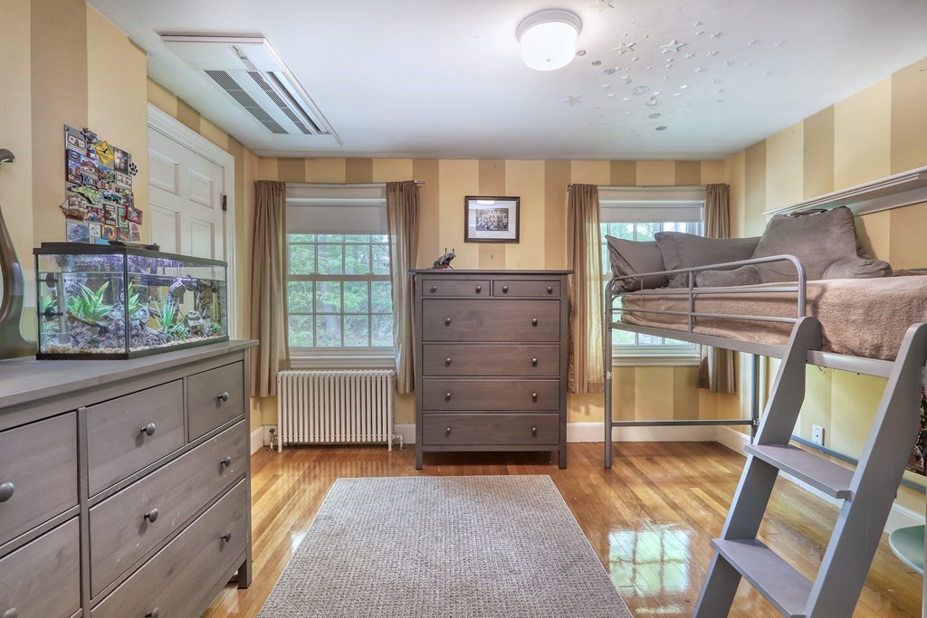 26 Standish Road Melrose, MA 02176 - Photo 21 of 36