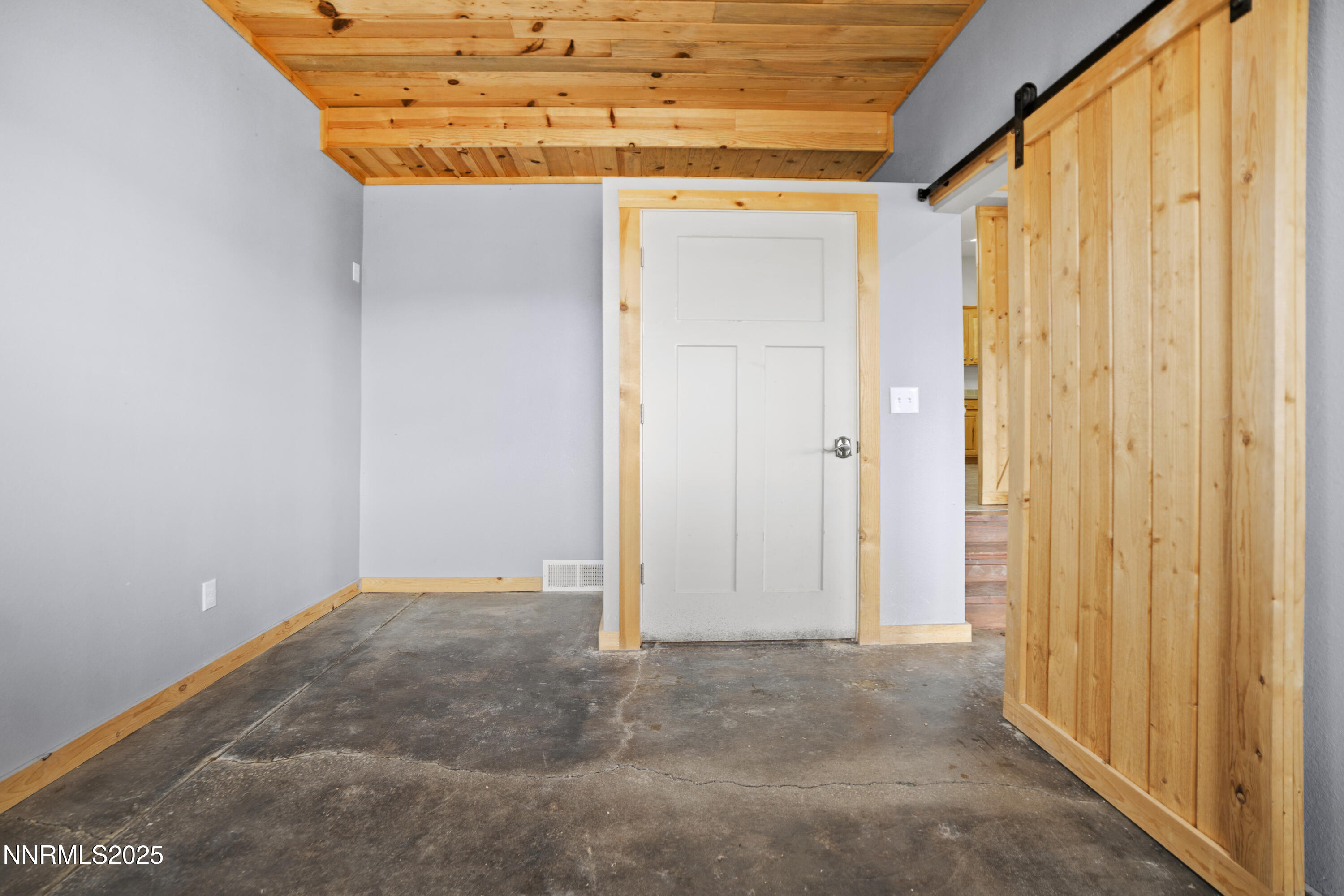 3900 Van Diest Road Winnemucca, NV 89445 - Photo 20 of 45 a view of a small space