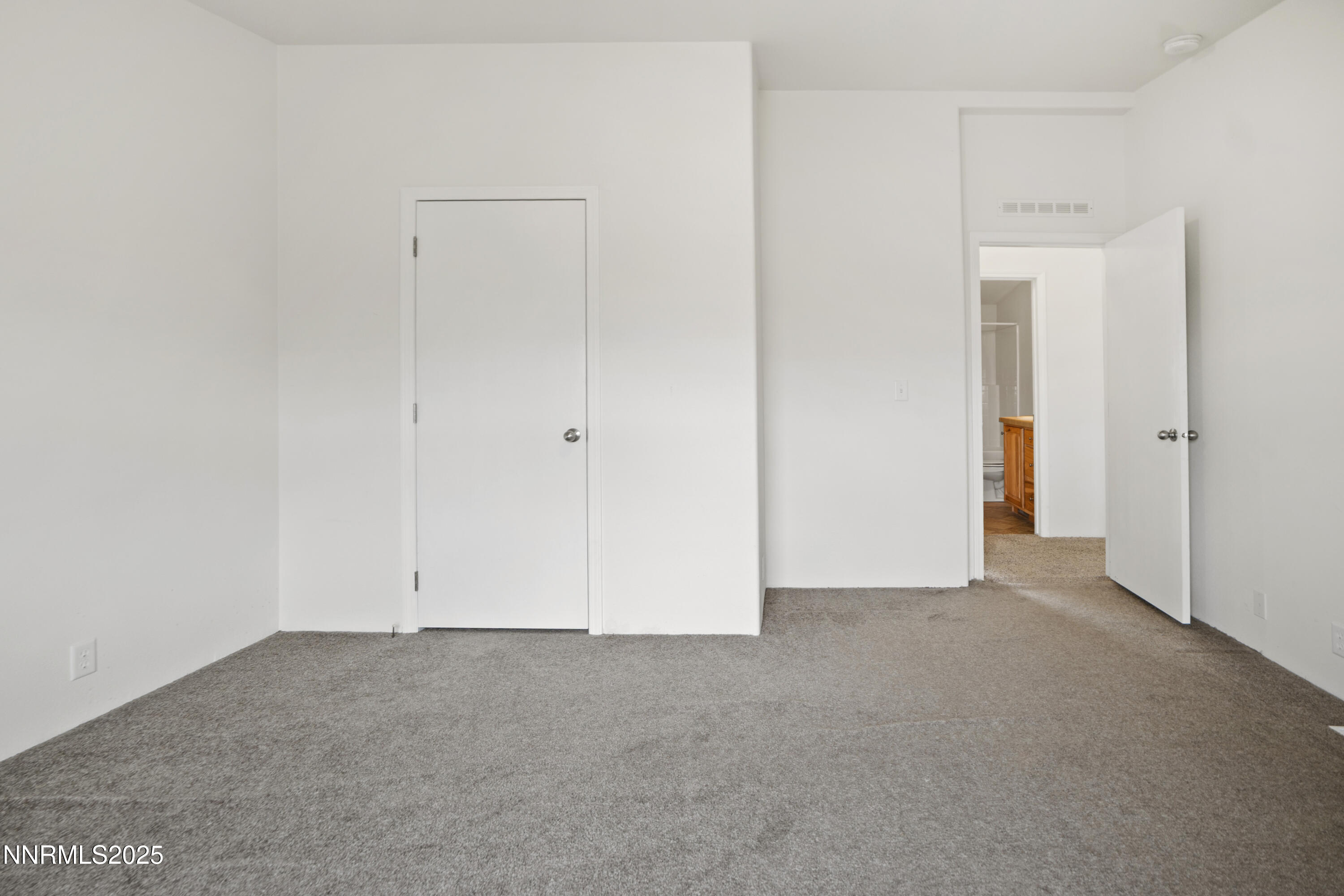 3900 Van Diest Road Winnemucca, NV 89445 - Photo 32 of 45 a view of an empty room