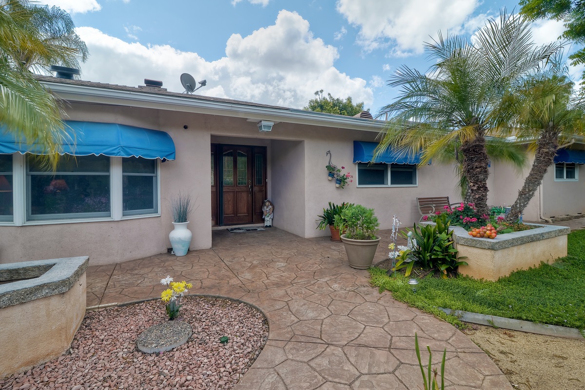 1164 Rising Hill Way Escondido, CA 92029 - Photo 1 of 25