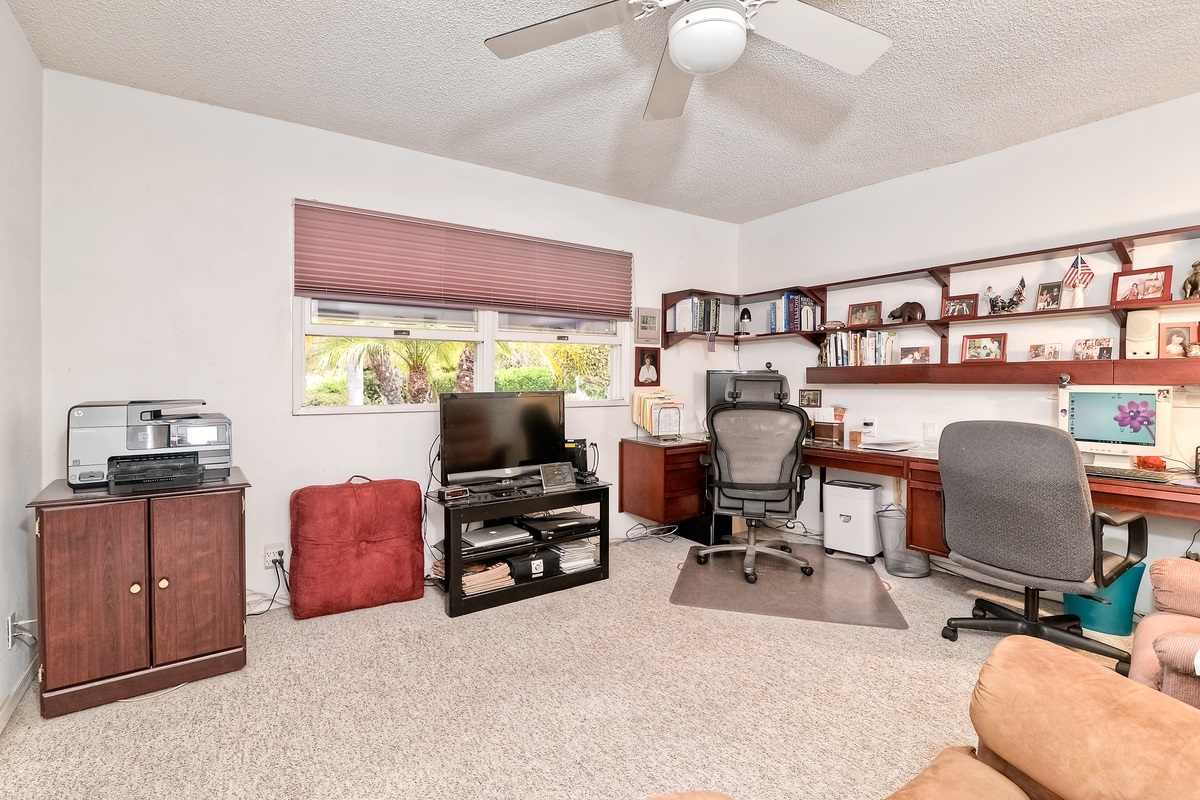 1164 Rising Hill Way Escondido, CA 92029 - Photo 11 of 25