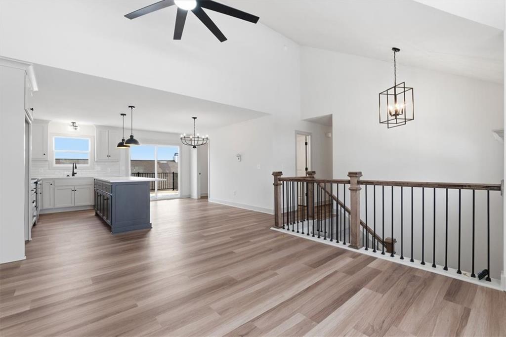 12709 Applewood Drive Grandview, MO 64030 - Photo 5 of 22