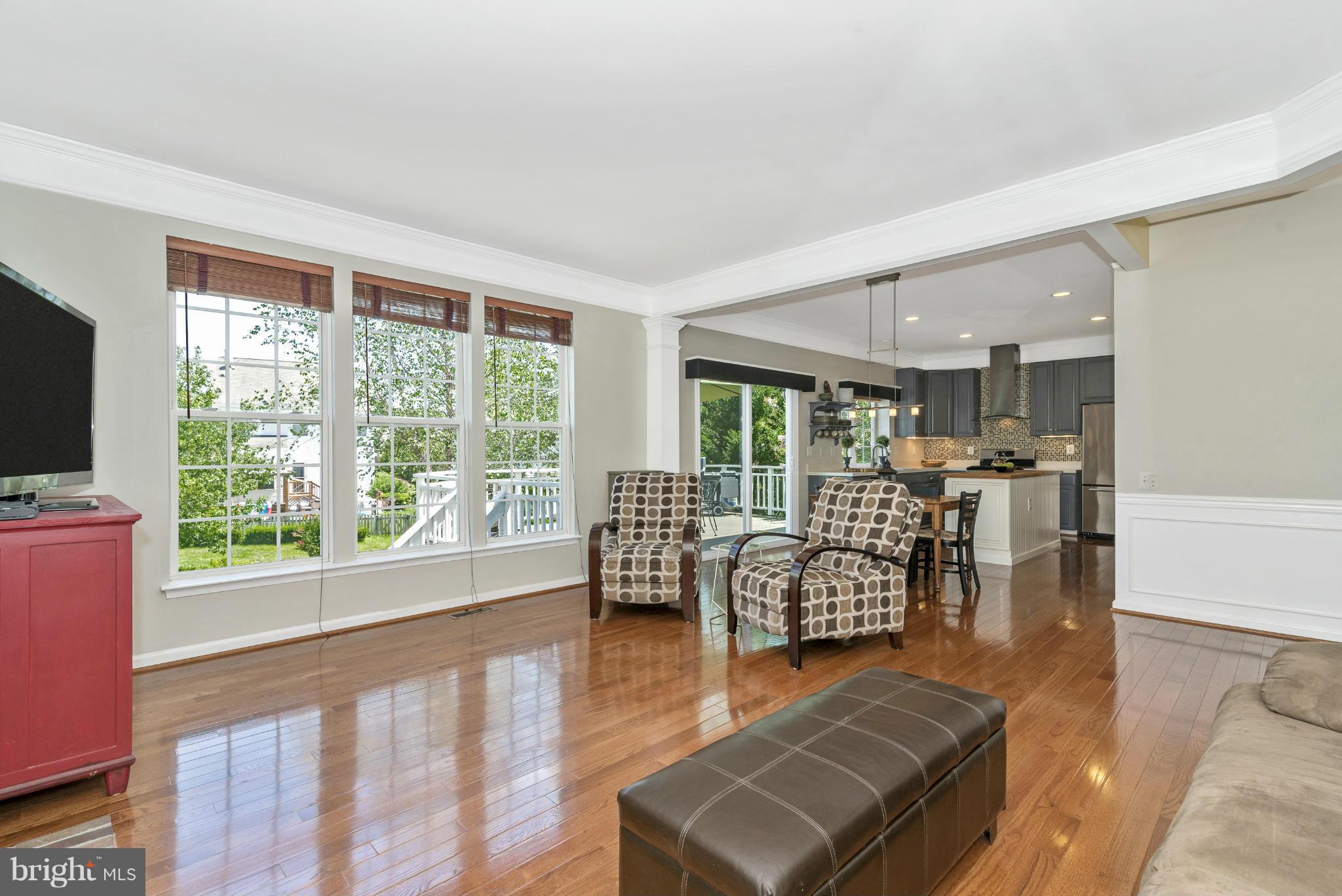 11248 Country Club Road New Market, MD 21774 - Photo 7 of 30 Family Room