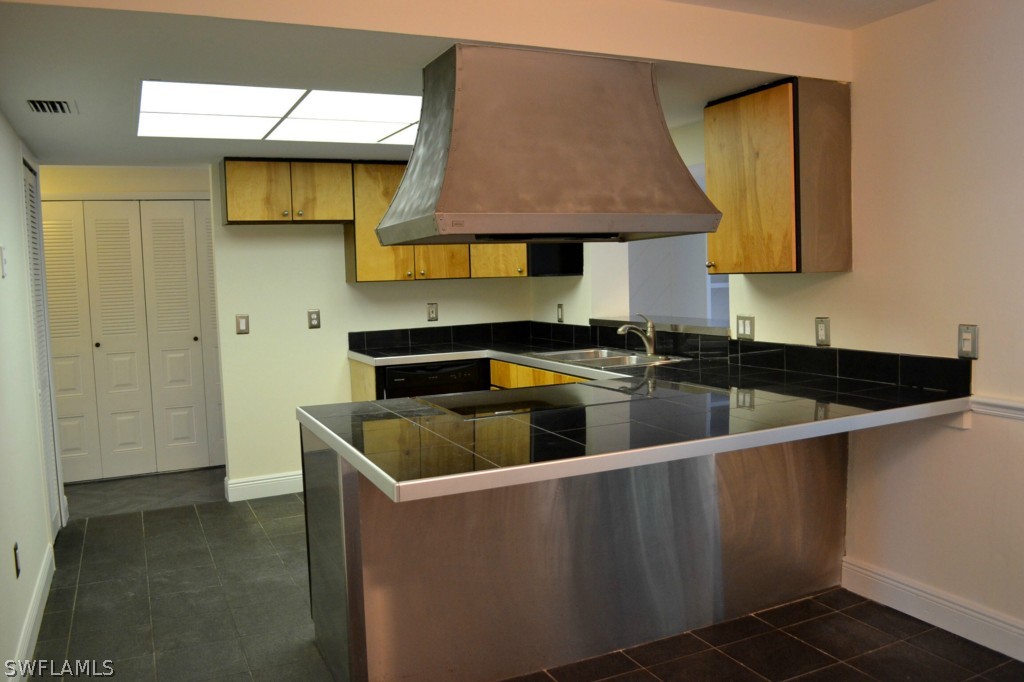 1620 South Mayfair Road Fort Myers, FL 33919 - Photo 6 of 20 Gallery Image 6