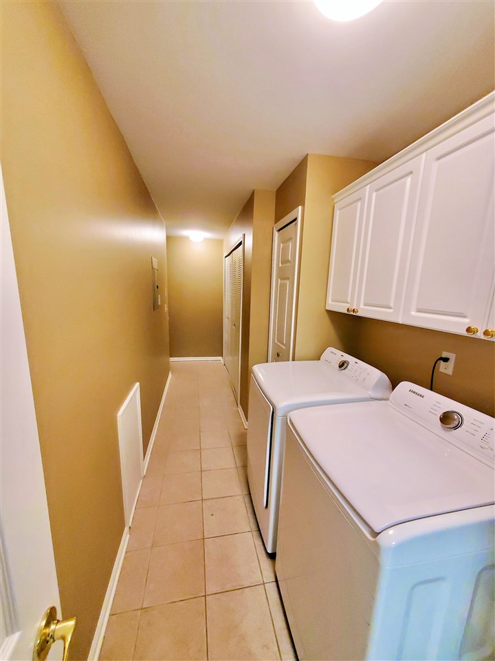 3610 Oakmonte Boulevard Rochester, MI 48306 - Photo 8 of 22 50010825-7.JPG