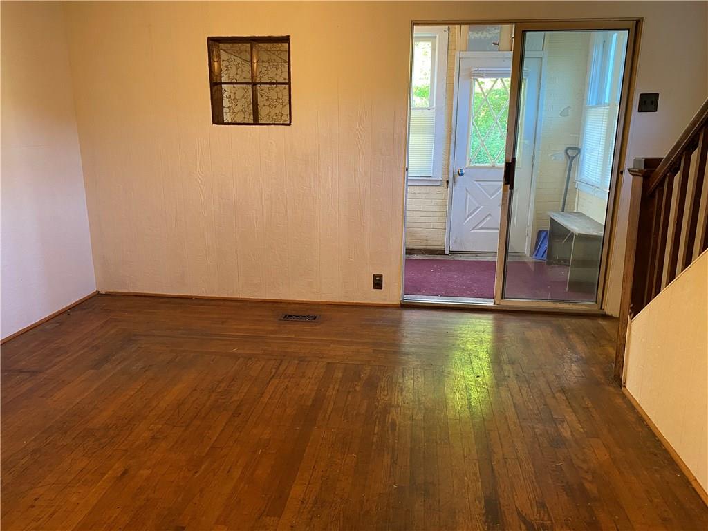227 Crawford Run Road Creighton, PA 15030 - Photo 3 of 23