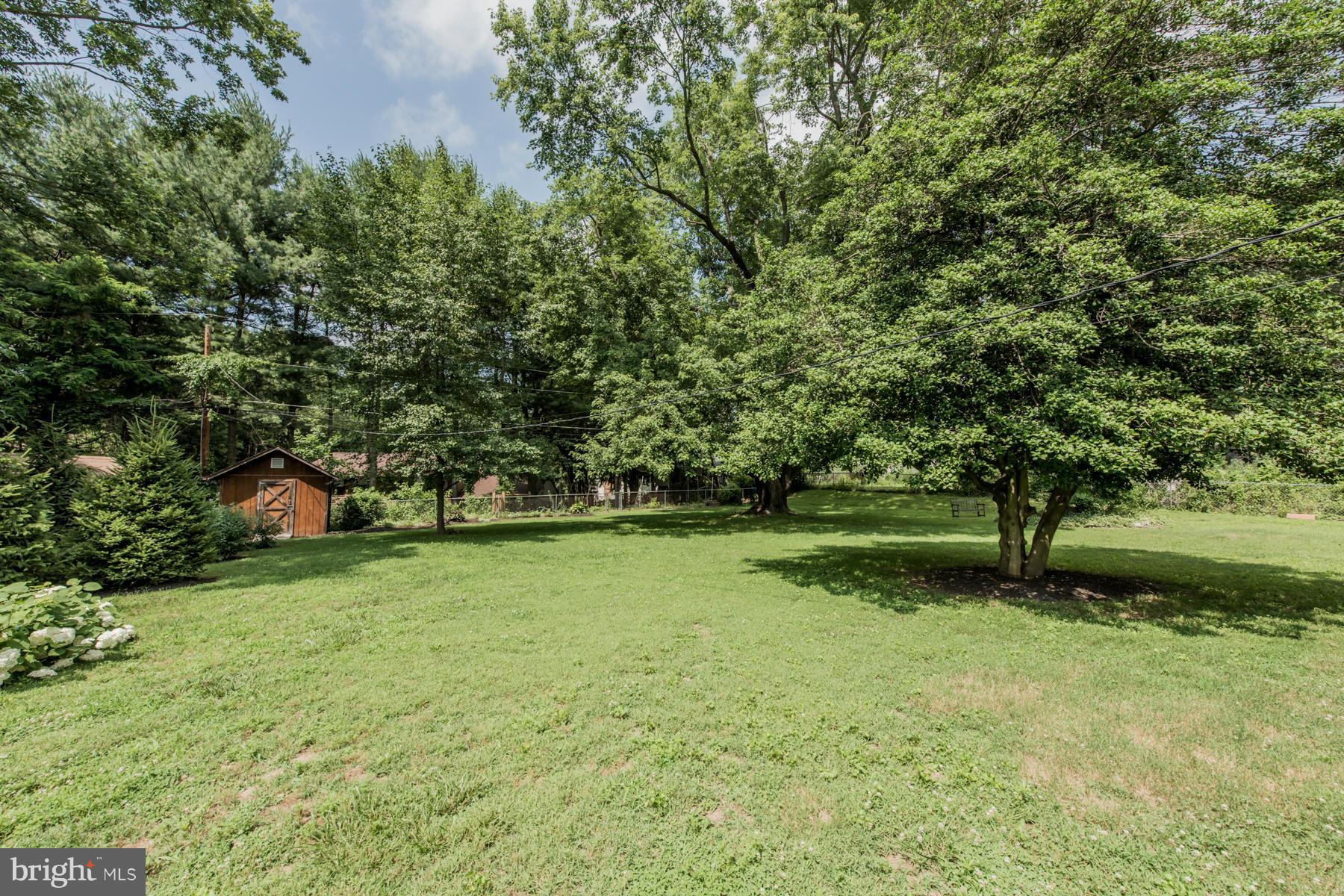 9722 Hillsmere Road Ellicott City, MD 21042 - Photo 25 of 27 Yard