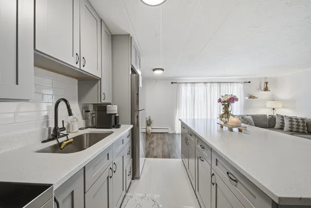 $115,000 | 12558 Fairview Avenue, Unit 3A, Blue Island, IL 60406