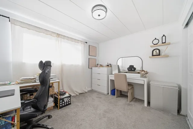 $115,000 | 12558 Fairview Avenue, Unit 3A, Blue Island, IL 60406