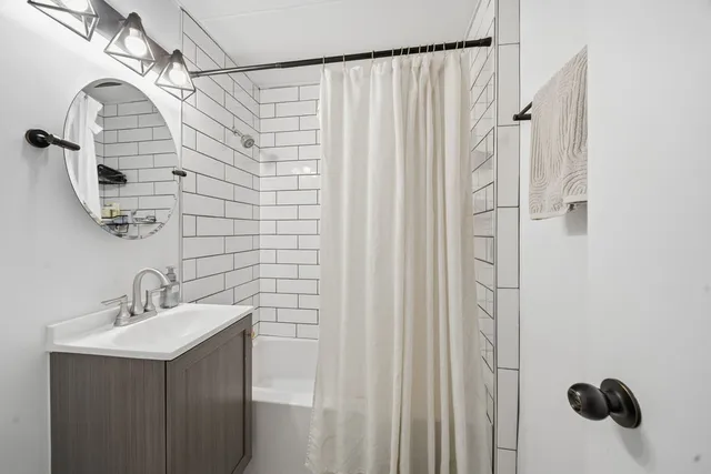 $115,000 | 12558 Fairview Avenue, Unit 3A, Blue Island, IL 60406