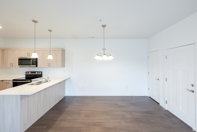 4695 South 690th West, Unit U101 Mapleton, UT 84664 - Photo 13 of 16