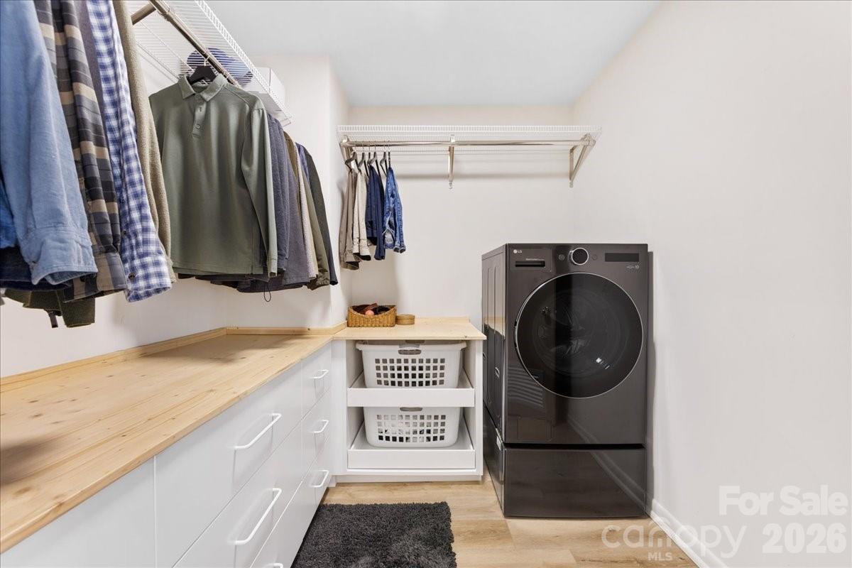 5801 Sharon Road, Unit J Charlotte, NC 28210 - Photo 27 of 46 a utility room with dryer and washer