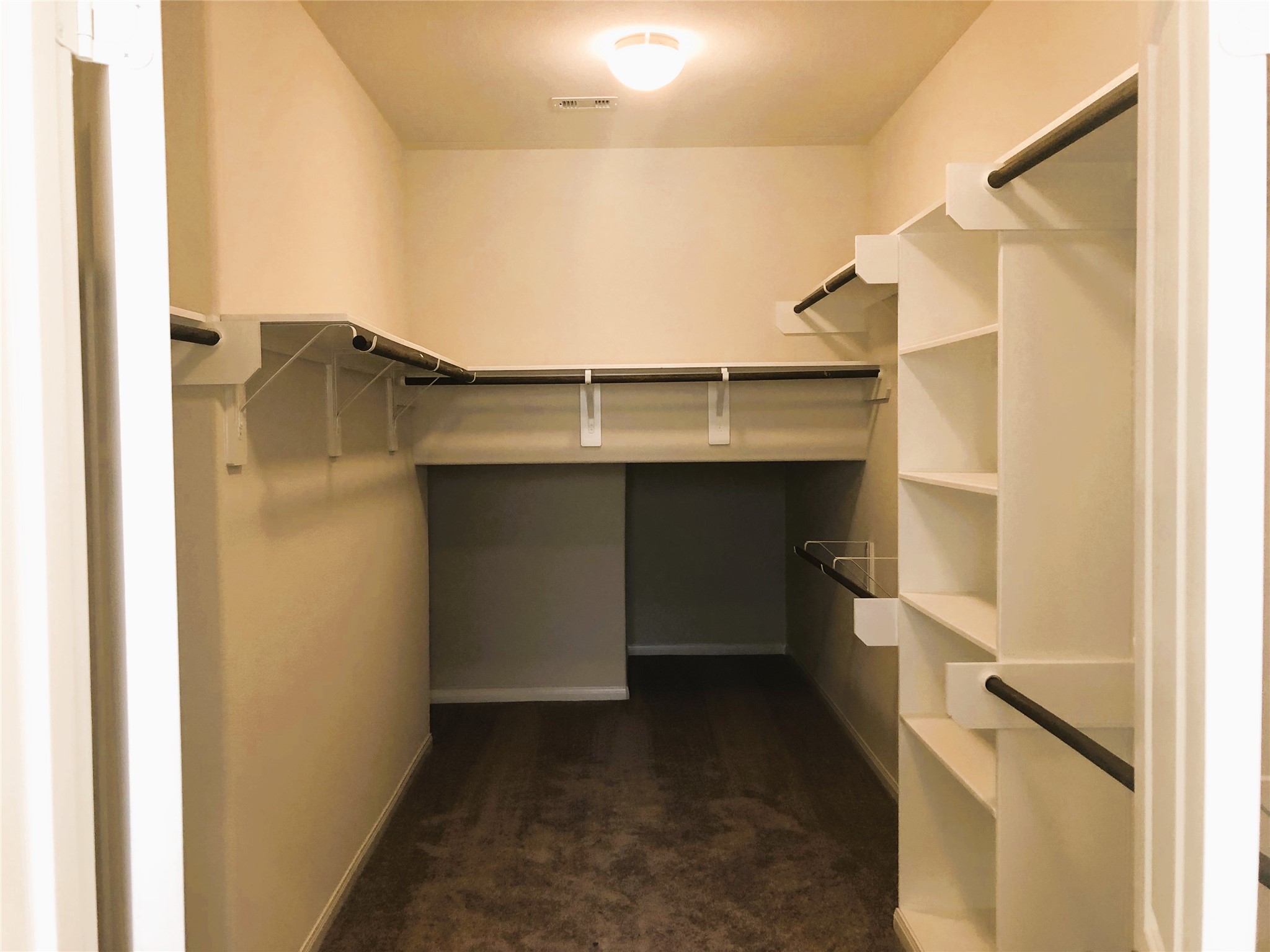 16609 Crosby Street Conroe, TX 77303 - Photo 24 of 30 PRIMARY CLOSET