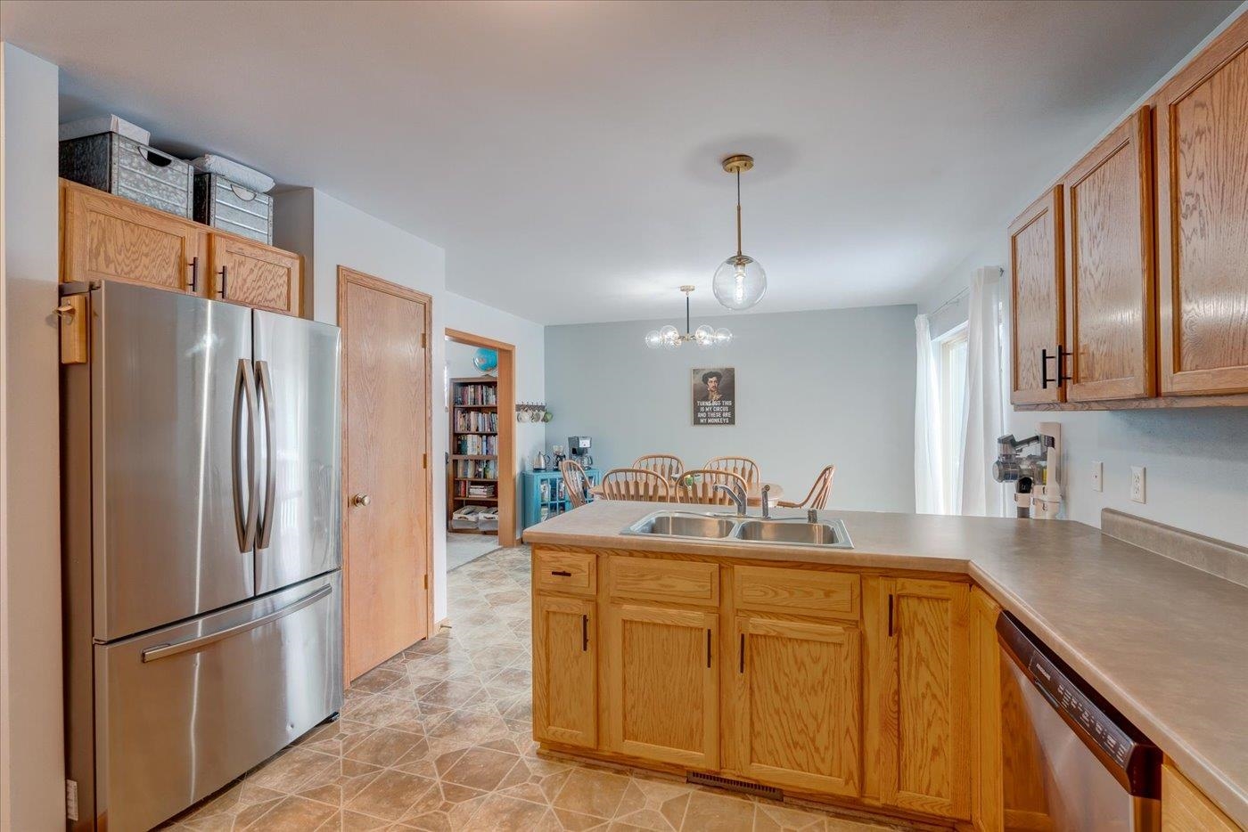 3714 Stonebridge Drive Madison, WI 53719 - Photo 16 of 51