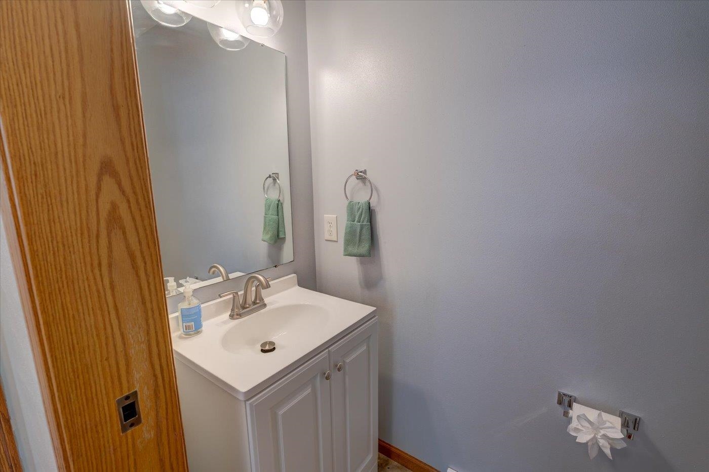 3714 Stonebridge Drive Madison, WI 53719 - Photo 18 of 51