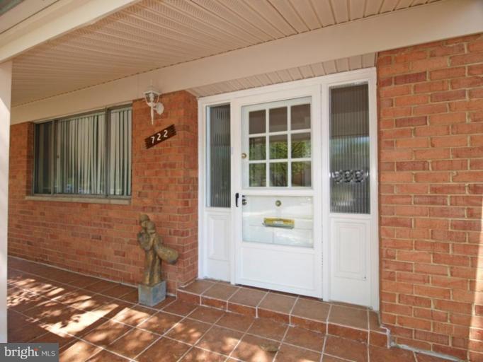 722 Whitaker Terrace Silver Spring, MD 20901 - Photo 2 of 25 Porch