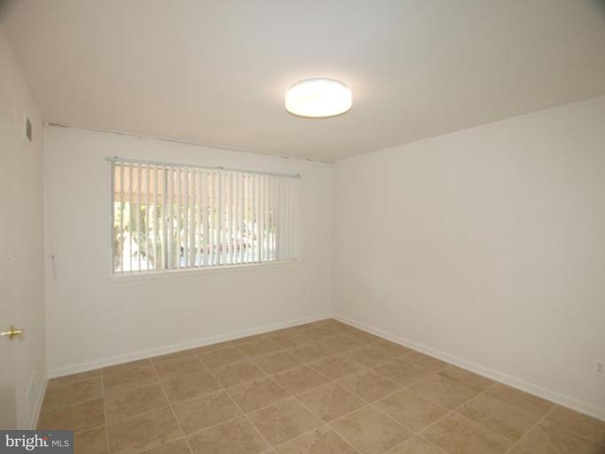 722 Whitaker Terrace Silver Spring, MD 20901 - Photo 4 of 25 Family Room