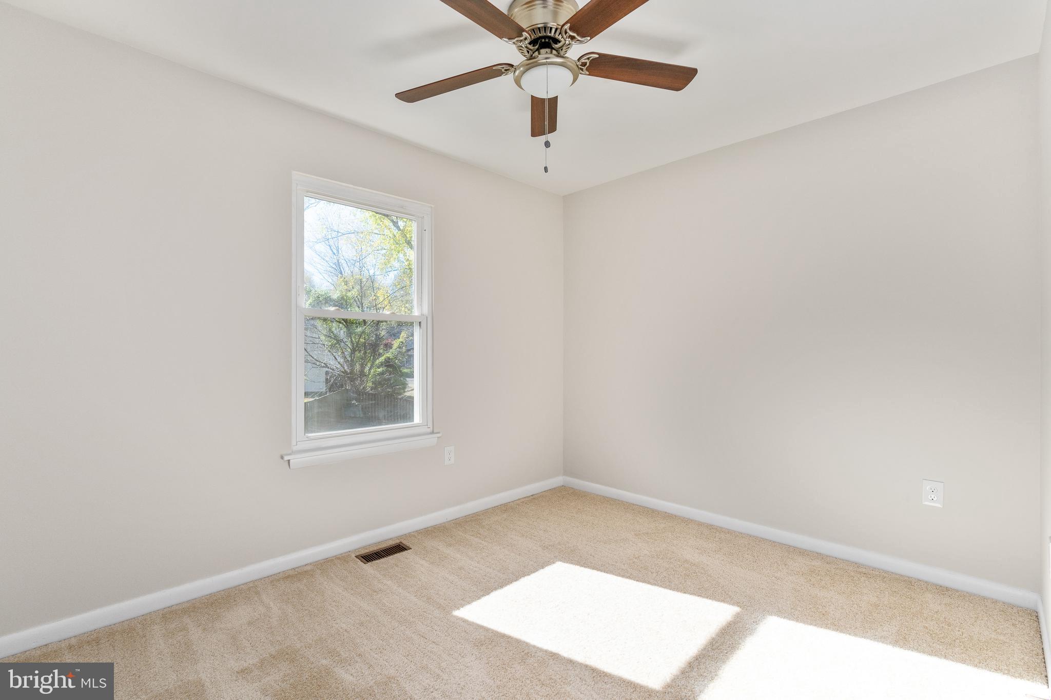5491 Rector Drive Woodbridge, VA 22193 - Photo 17 of 22 Bedroom 2
