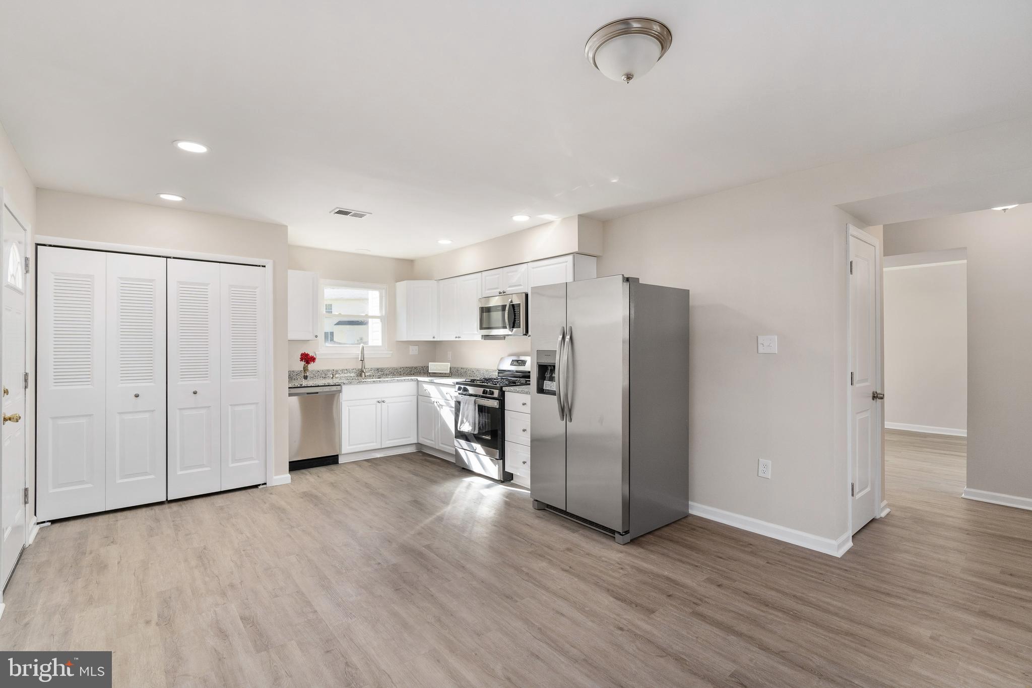 5491 Rector Drive Woodbridge, VA 22193 - Photo 7 of 22 Kitchen