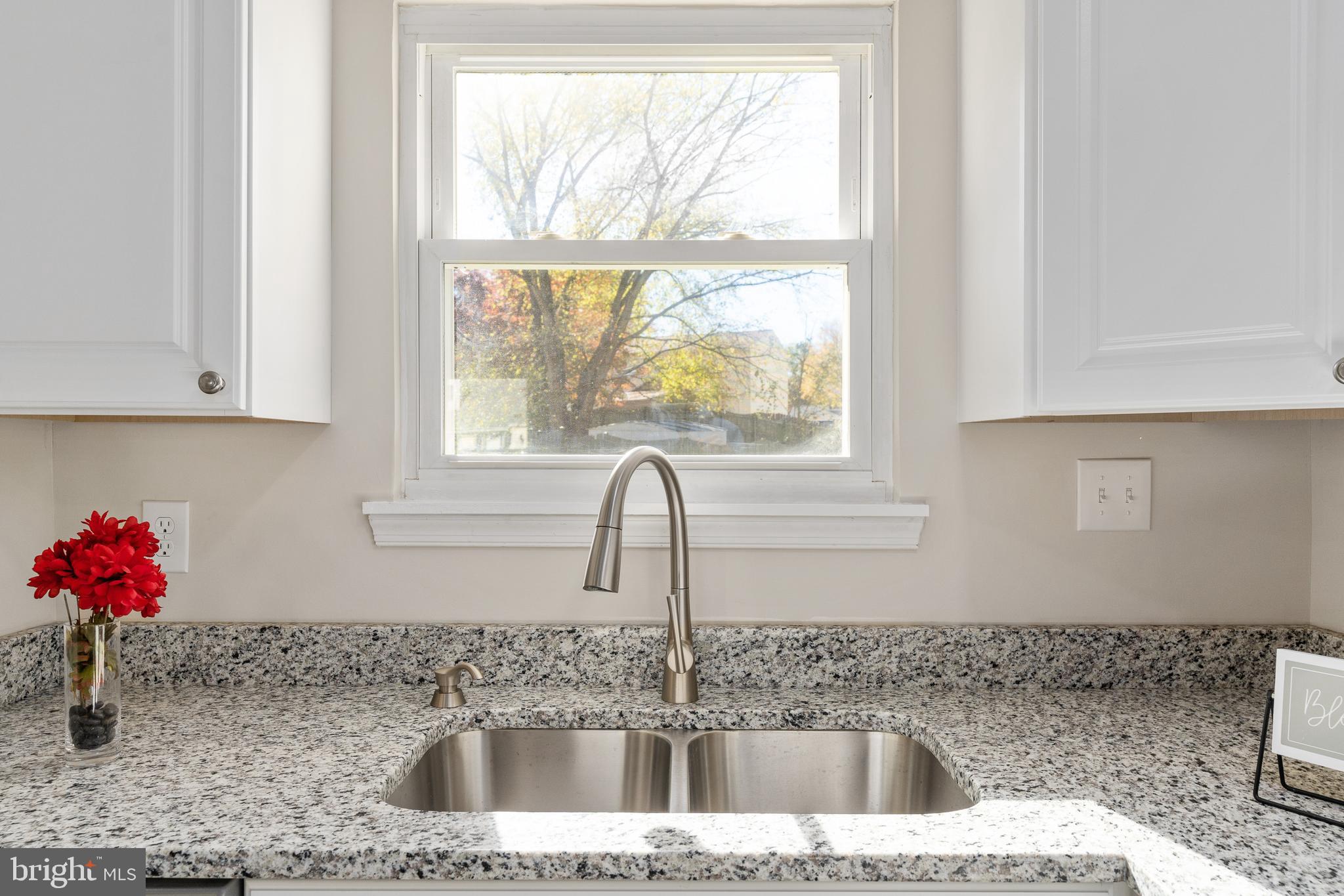 5491 Rector Drive Woodbridge, VA 22193 - Photo 8 of 22 Kitchen