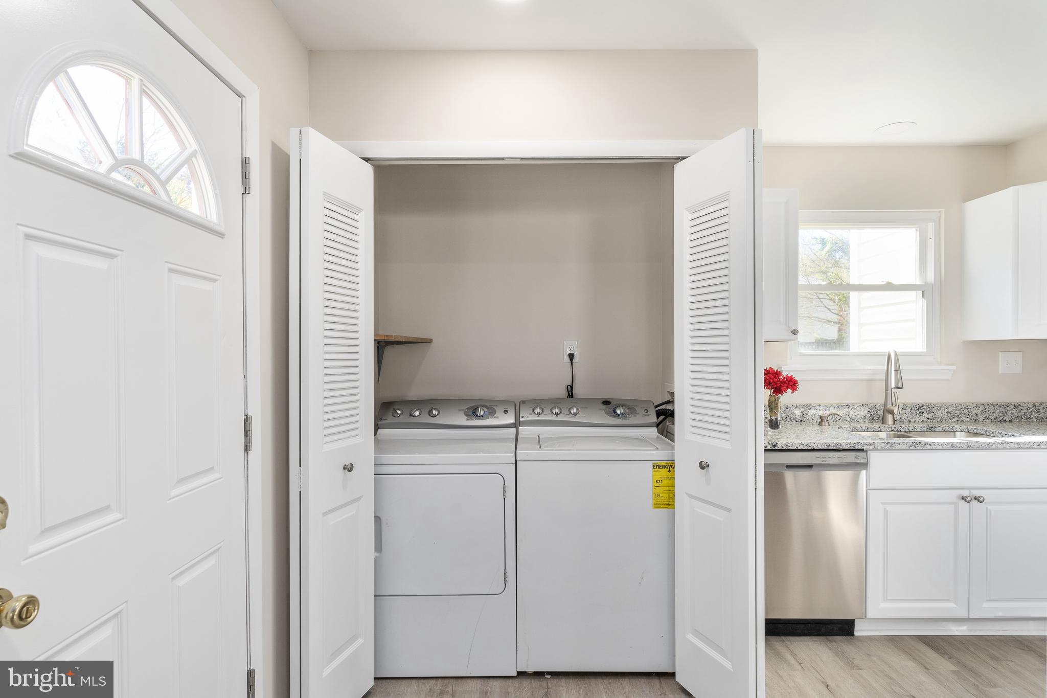 5491 Rector Drive Woodbridge, VA 22193 - Photo 10 of 22 Kitchen / Laundry Room