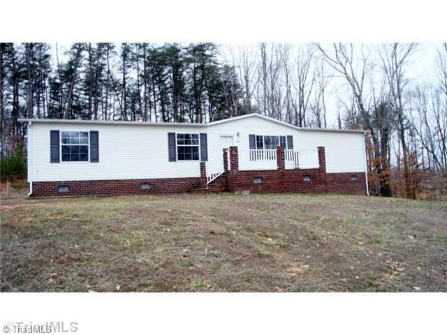 180 Mallard Road Madison, NC 27025 - Photo 1 of 16 Exterior Front.