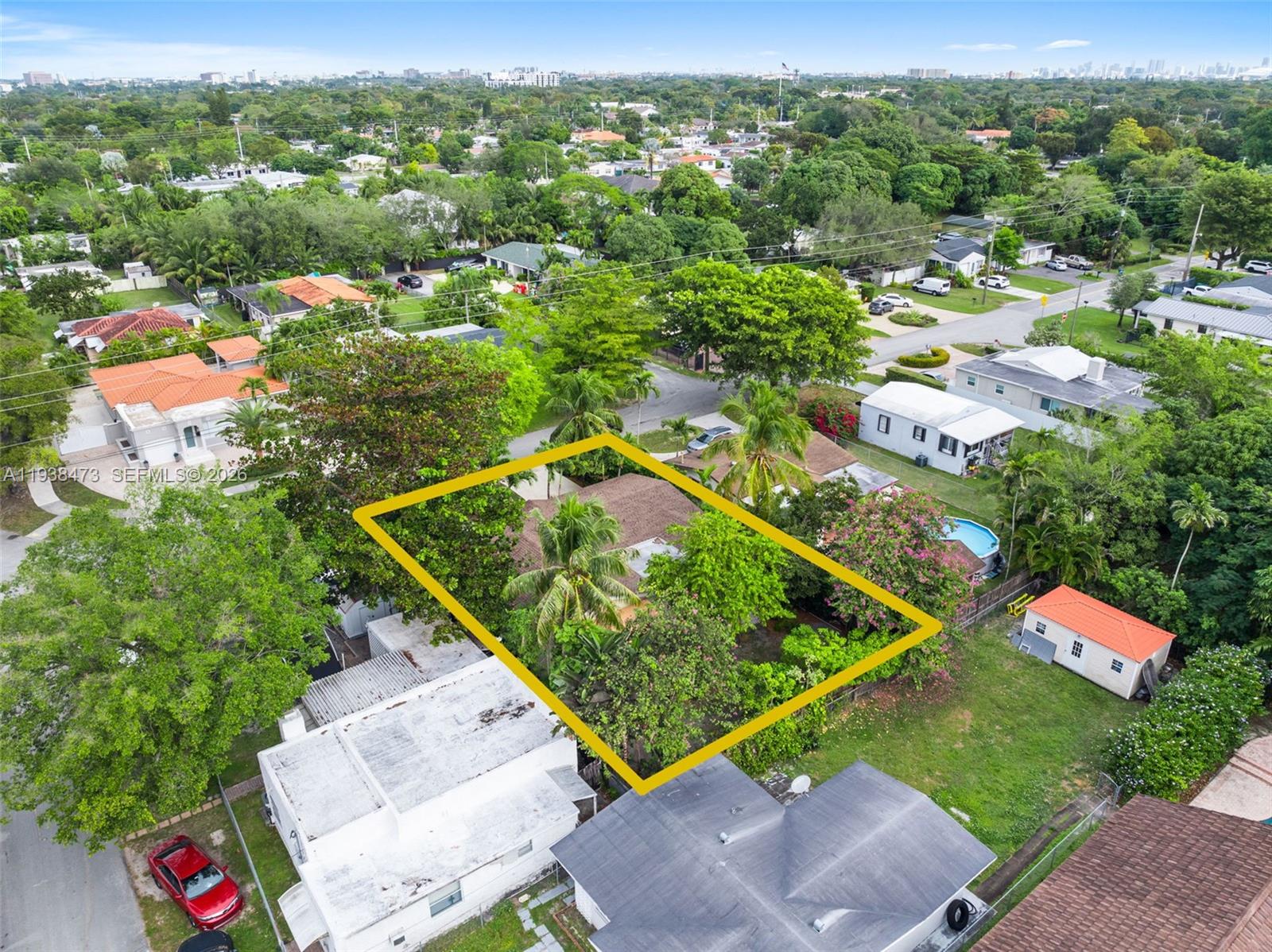 6086 Southwest 20th Street Miami, FL 33155 - Photo 33 of 35 an aerial view of residential houses with outdoor space