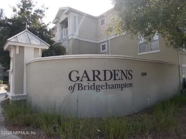 $1,175 | 8290 Gate Parkway West, Unit 1117, Jacksonville, FL 32216