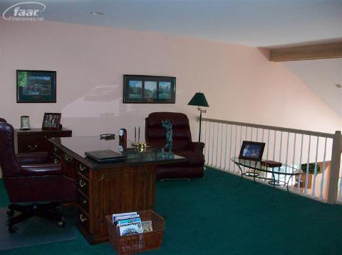 1045 Petts Road Fenton, MI 48430 - Photo 23 of 38 20279319-22.JPG