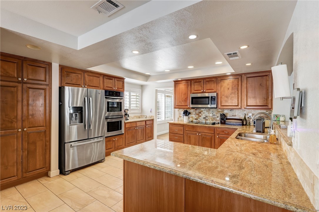 2212 Lucerne Drive Henderson, NV 89014 - Photo 16 of 56