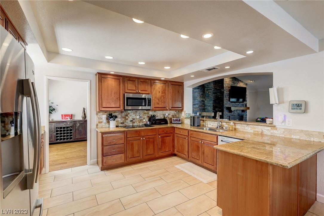 2212 Lucerne Drive Henderson, NV 89014 - Photo 17 of 56