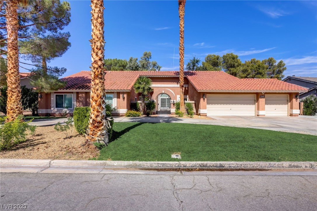 2212 Lucerne Drive Henderson, NV 89014 - Photo 3 of 56