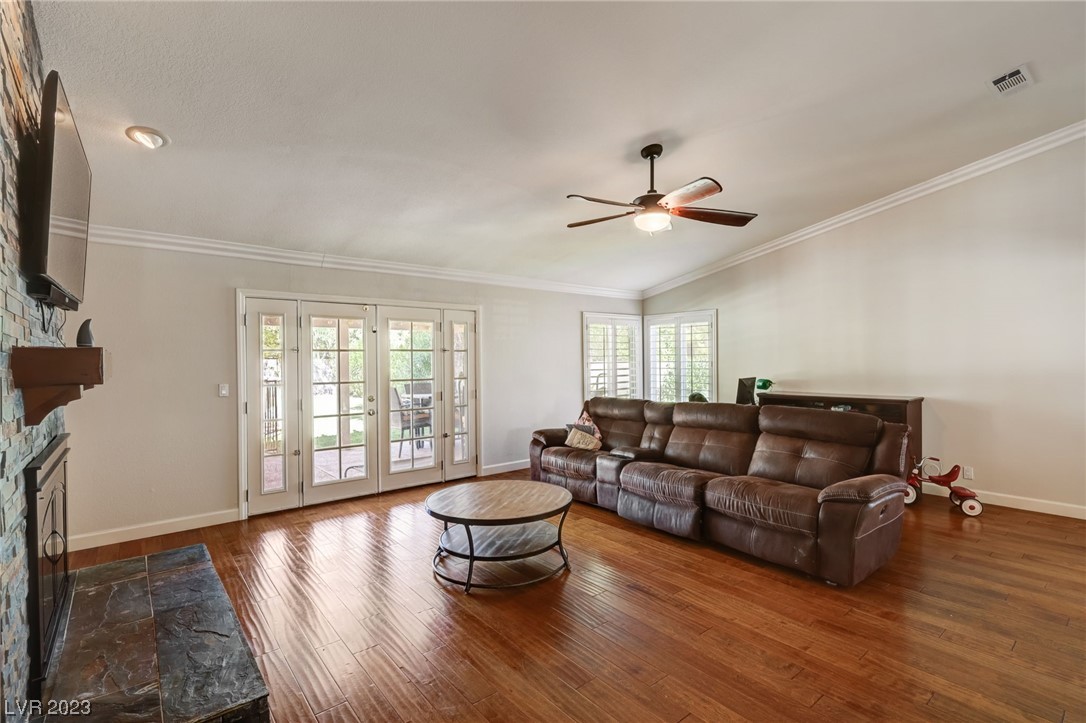 2212 Lucerne Drive Henderson, NV 89014 - Photo 6 of 56