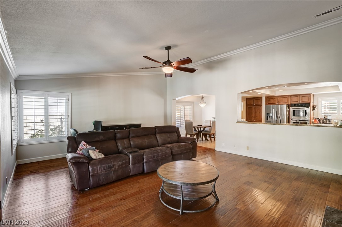 2212 Lucerne Drive Henderson, NV 89014 - Photo 7 of 56