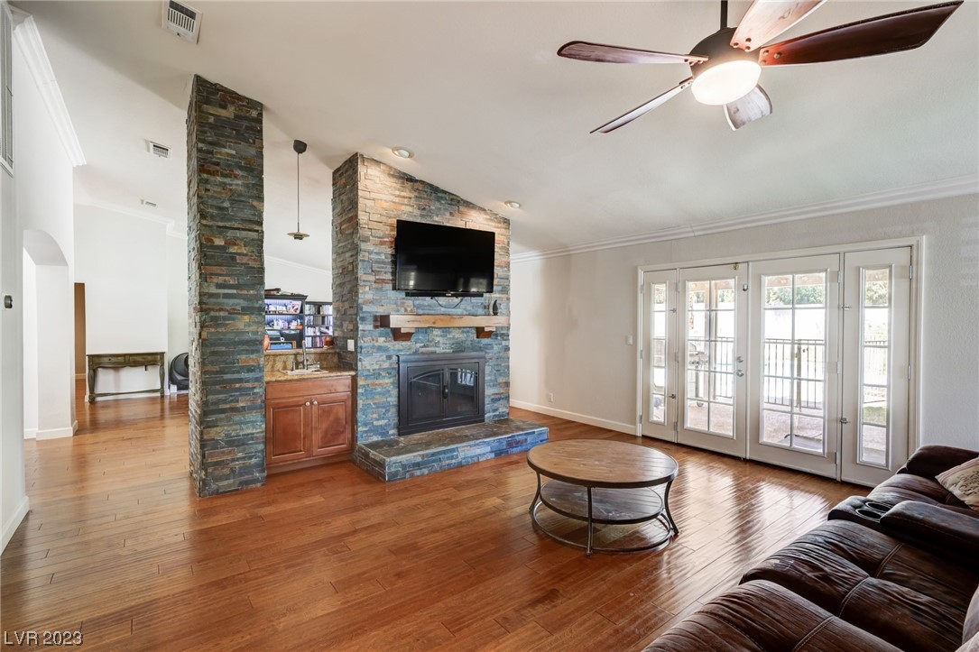 2212 Lucerne Drive Henderson, NV 89014 - Photo 9 of 56