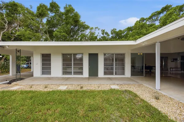 $496,000 | 615 Fontana Lane, Bradenton, FL 34209