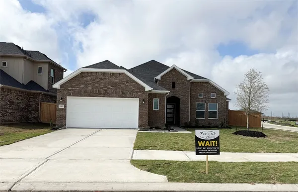$403,825 | 2502 Shallow Lake Drive, Iowa Colony, TX 77583