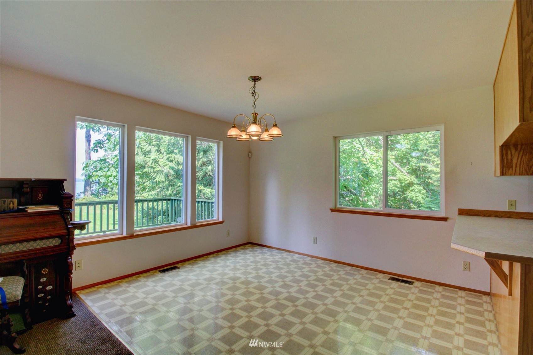 9247 Marshall Road Bow, WA 98232 - Photo 17 of 36 Gallery Image 17