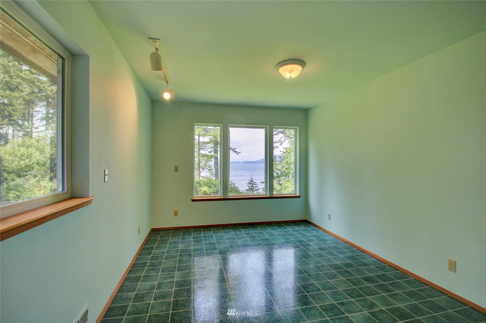 9247 Marshall Road Bow, WA 98232 - Photo 26 of 36 Gallery Image 26