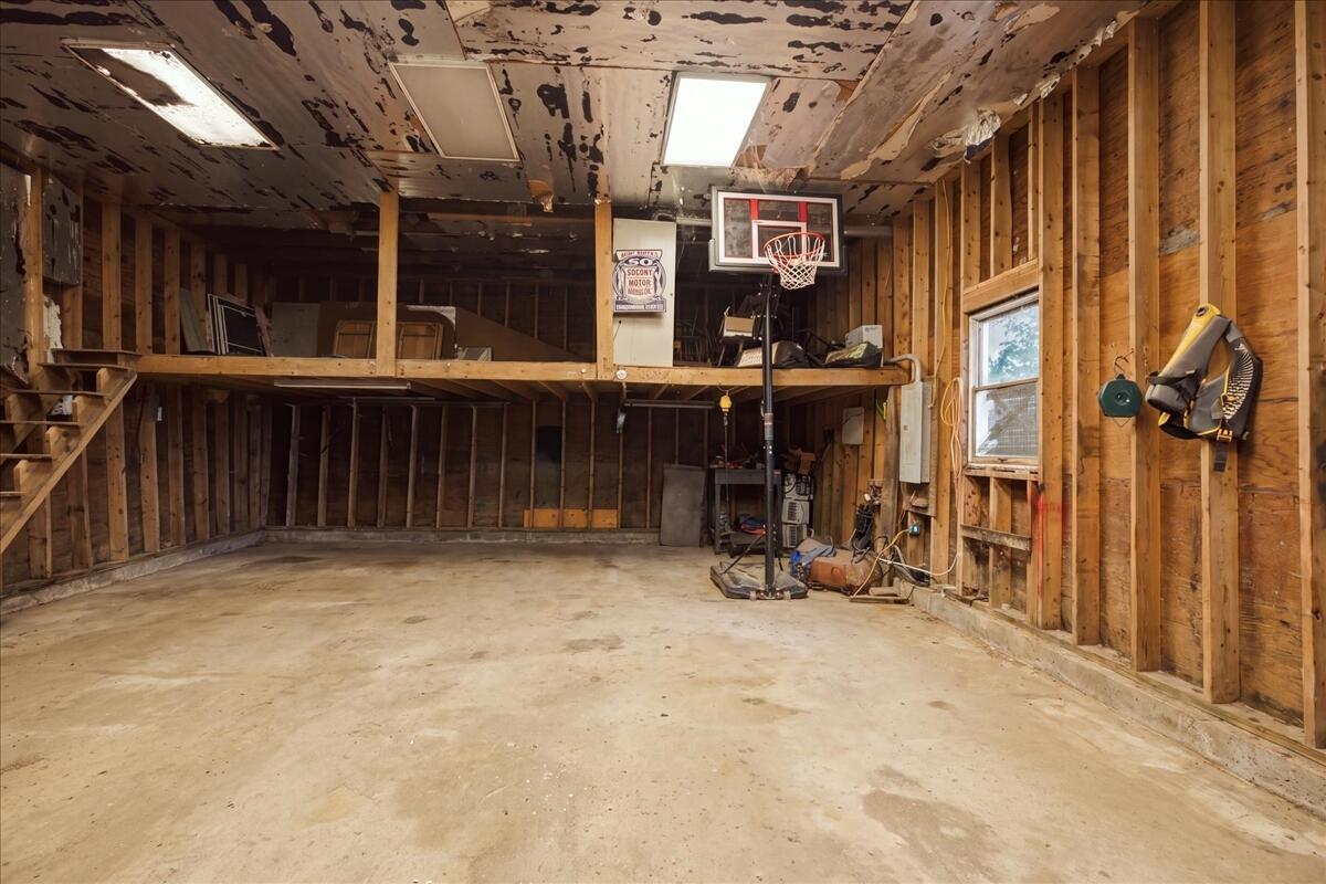 93 South Whitman School Road Buckfield, ME 04220 - Photo 100 of 134 Large Garage