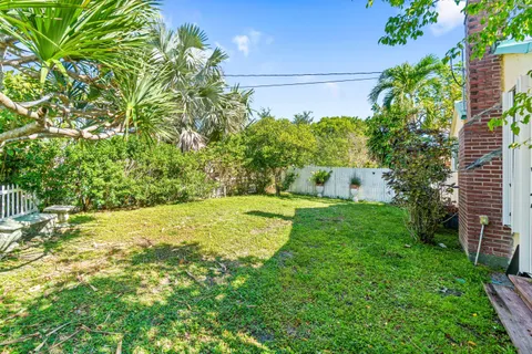 $499,000 | 629 Selkirk Street, West Palm Beach, FL 33405