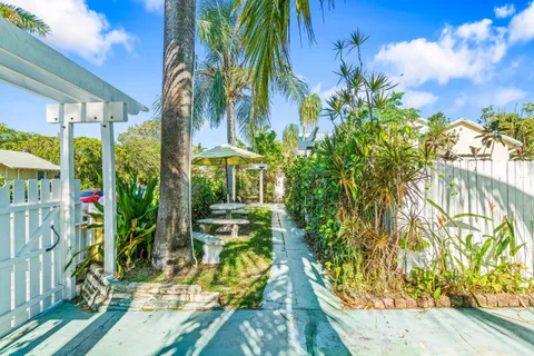 $499,000 | 629 Selkirk Street, West Palm Beach, FL 33405