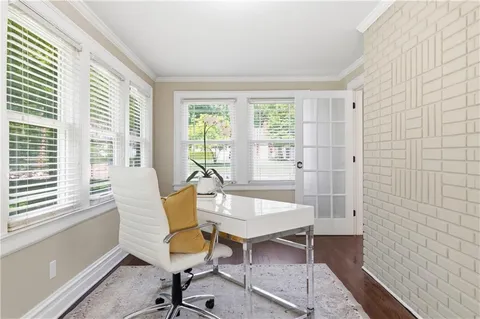 $430,000 | 6815 Lamar Avenue, Overland Park, KS 66204