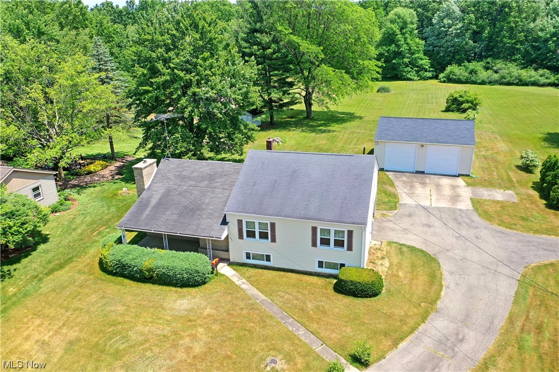 407 Niles Vienna Road Vienna, OH 44473 - Photo 3 of 35 Gallery Image 3