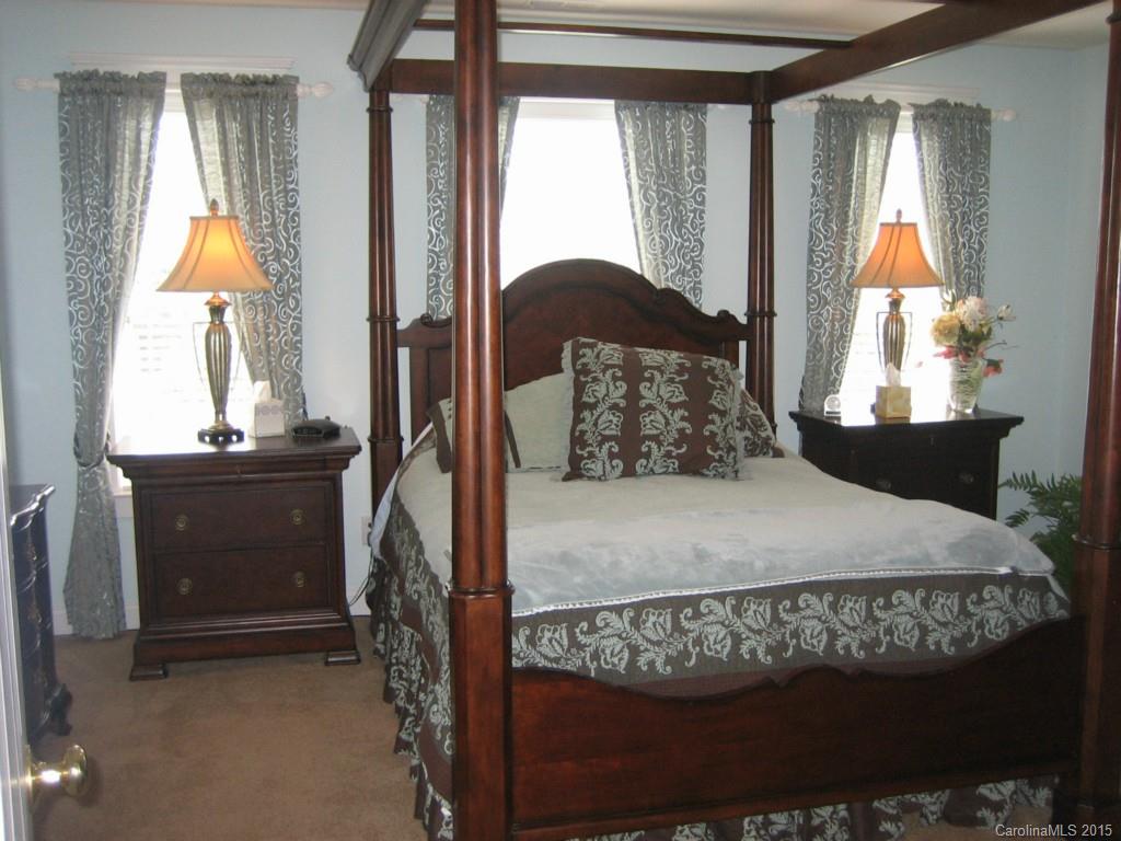 284 Bridges Farm Road Davidson, NC 28115 - Photo 11 of 24 Gallery Image 11