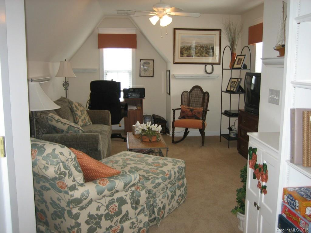 284 Bridges Farm Road Davidson, NC 28115 - Photo 17 of 24 Gallery Image 17