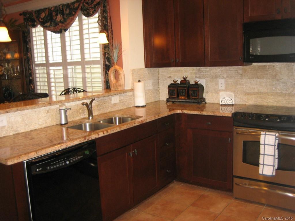 284 Bridges Farm Road Davidson, NC 28115 - Photo 8 of 24 Gallery Image 8