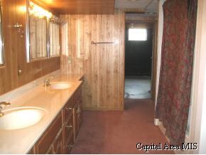 3007 Spaulding Orchard Road Springfield, IL 62711 - Photo 7 of 9